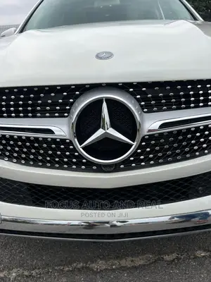 Mercedes-Benz GLE-Class 2017 White