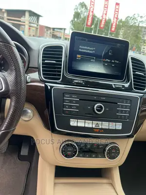 Mercedes-Benz GLE-Class 2017 White