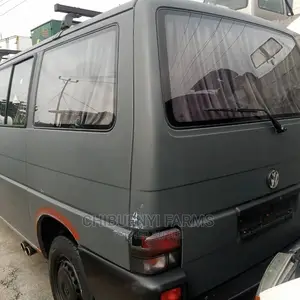 Volkswagen Transporter 2005 Grey