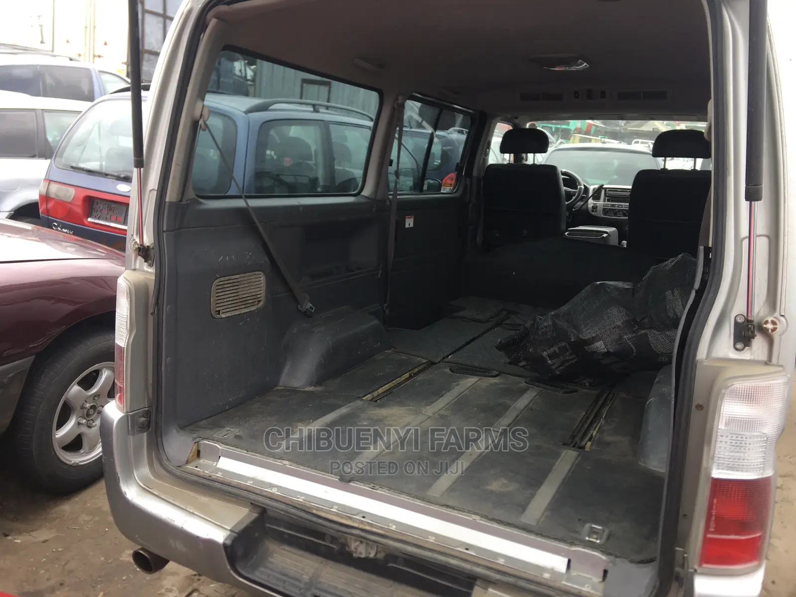 Nissan Caravan (Urvan) 2008 Silver