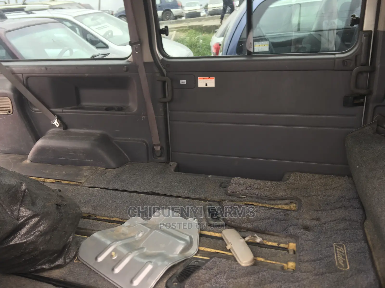 Nissan Caravan (Urvan) 2008 Silver