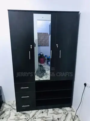 Wardrobe 4feet By 6