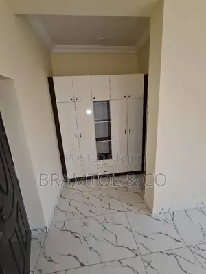2bdrm Block of Flats in Gaduwa for rent