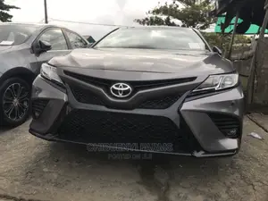 Toyota Camry 2017 Gray