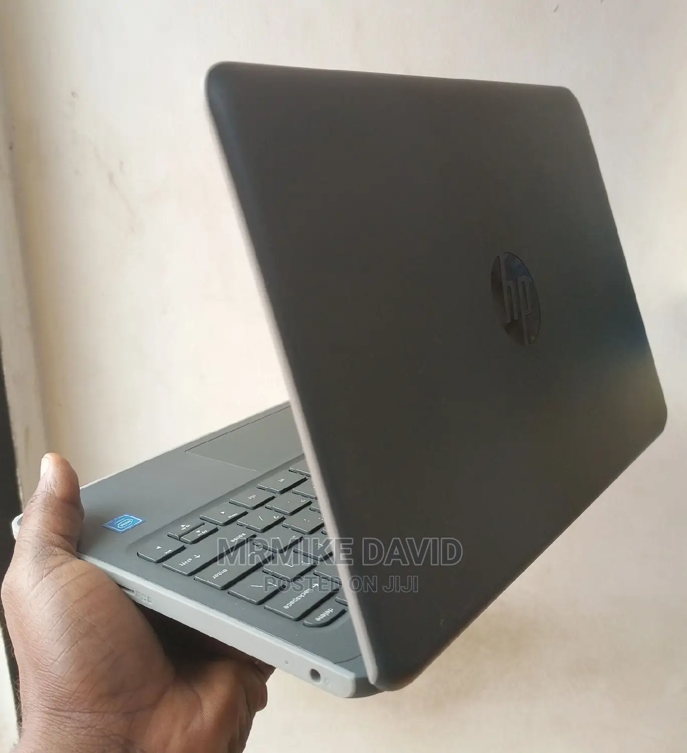 Laptop HP Stream Laptop 4GB Intel Celeron SSD 60GB