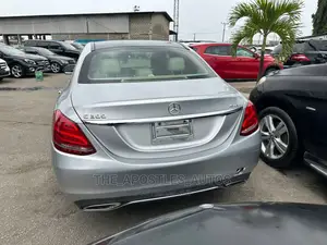 Mercedes-Benz C300 2016 Silver