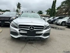 Mercedes-Benz C300 2016 Silver