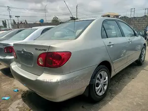 Toyota Corolla LE 2004 Silver