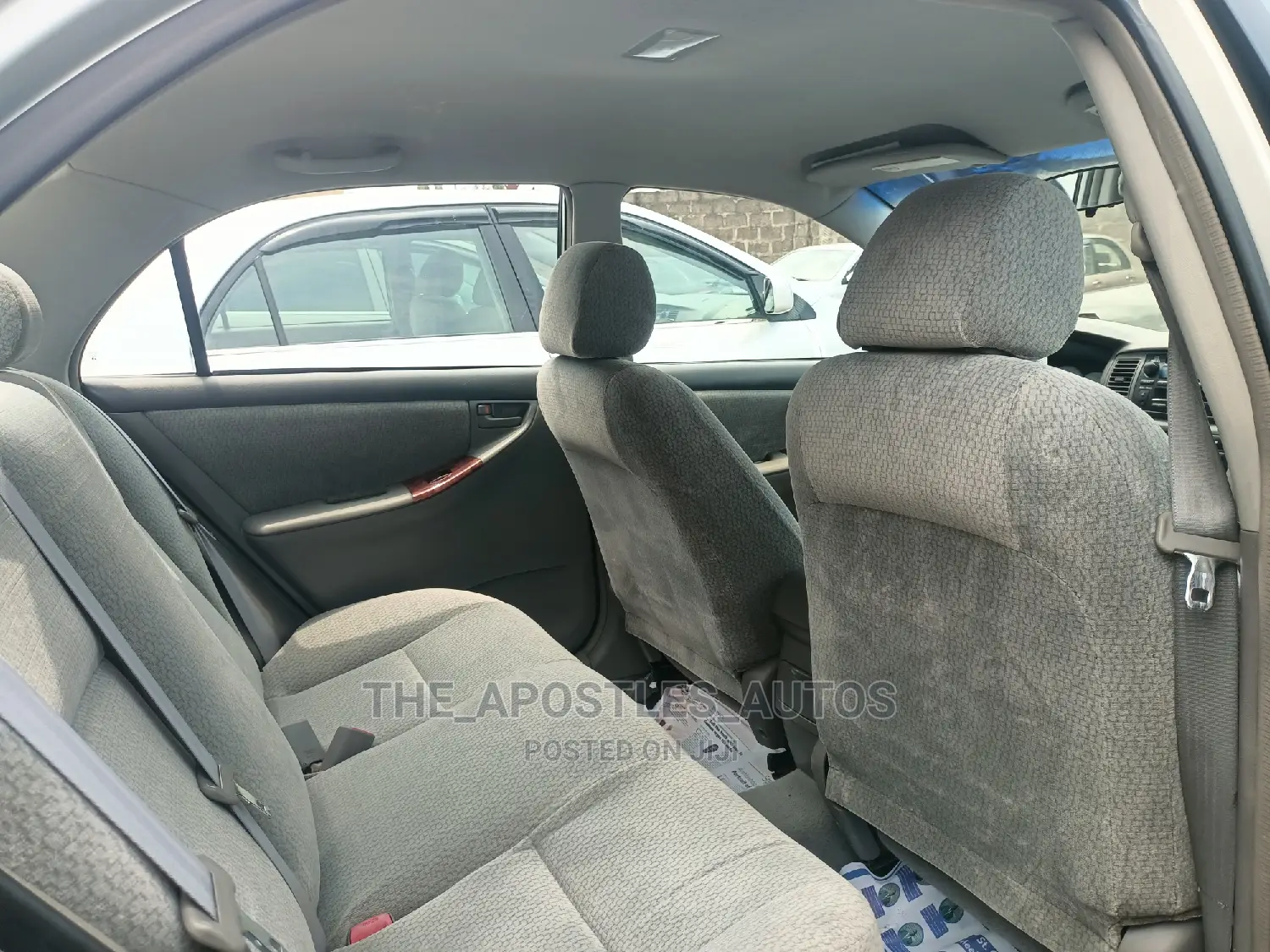 Toyota Corolla LE 2004 Silver