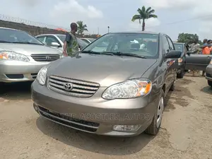 Toyota Corolla LE 2004 Gray