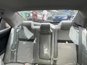 Toyota Camry 2012 Silver