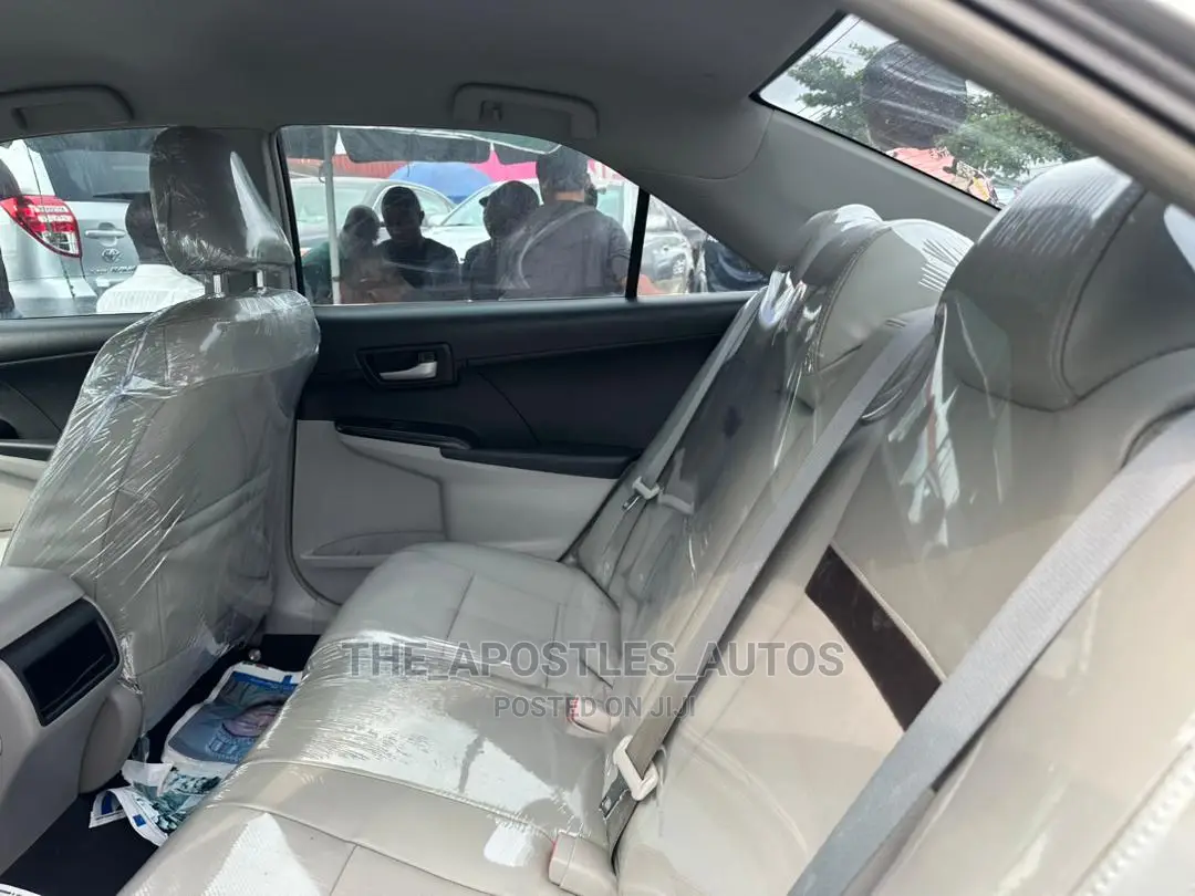 Toyota Camry 2012 Silver
