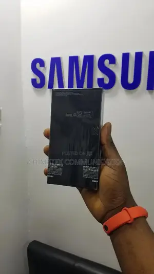 New Samsung Galaxy S22 5G 256 GB Black