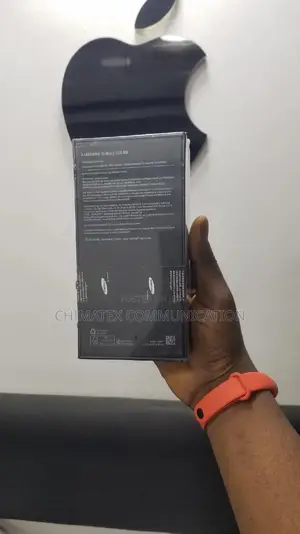 New Samsung Galaxy S20 128 GB Black