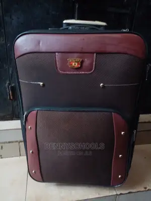 Medium Lightweight Traveling Luggage Box