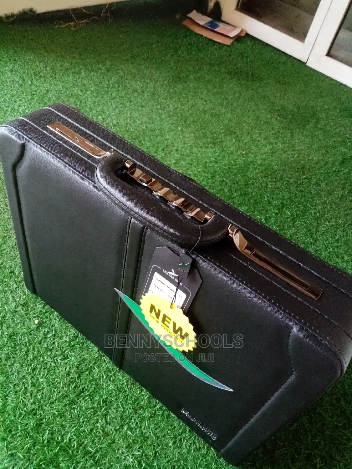 Leaves King Big Leather Briefcase