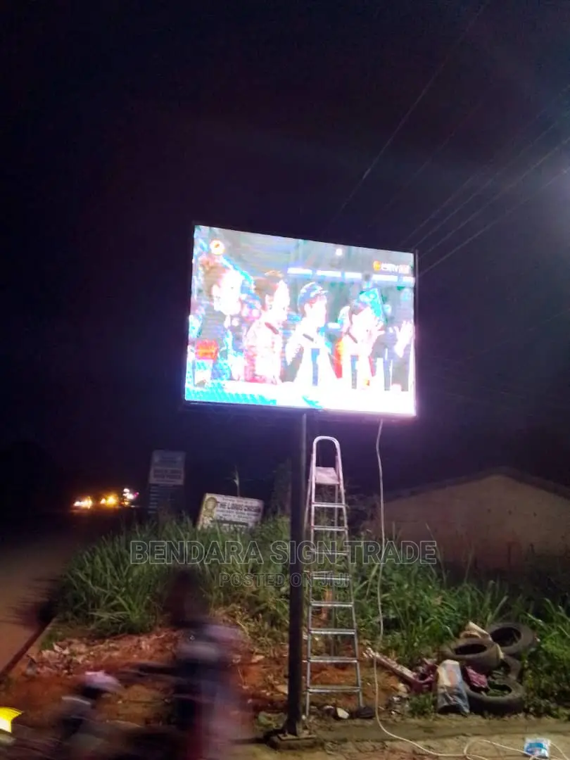 Road Side Video Billboard 6ft by 5ft Front Back Led Screen