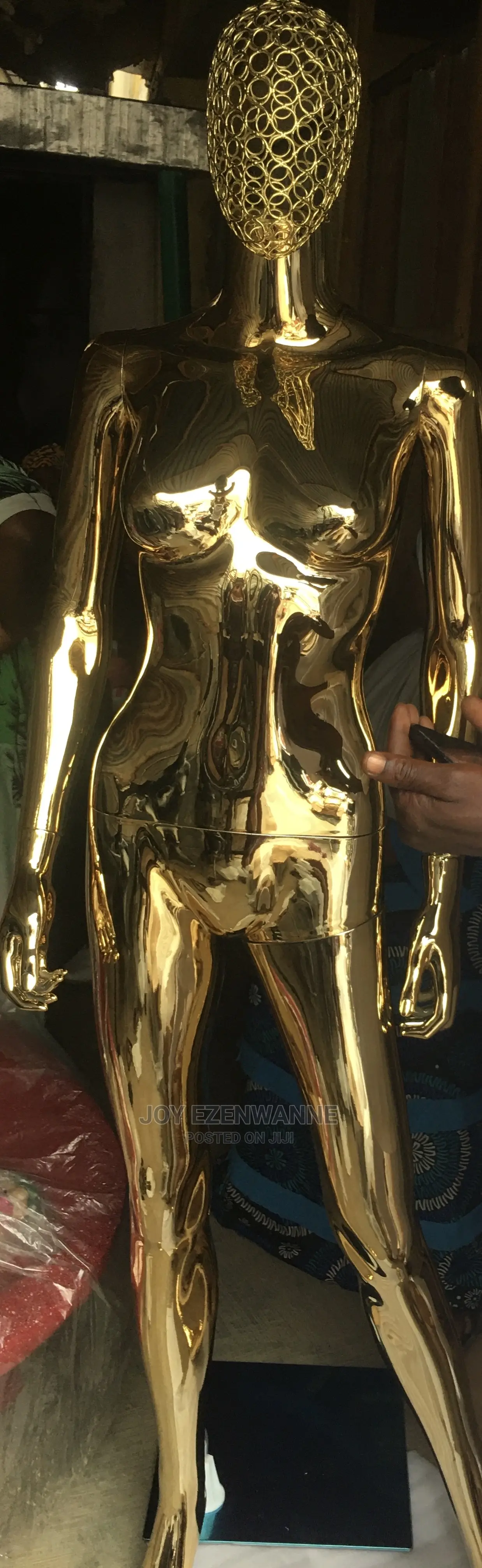Gold Mannequin