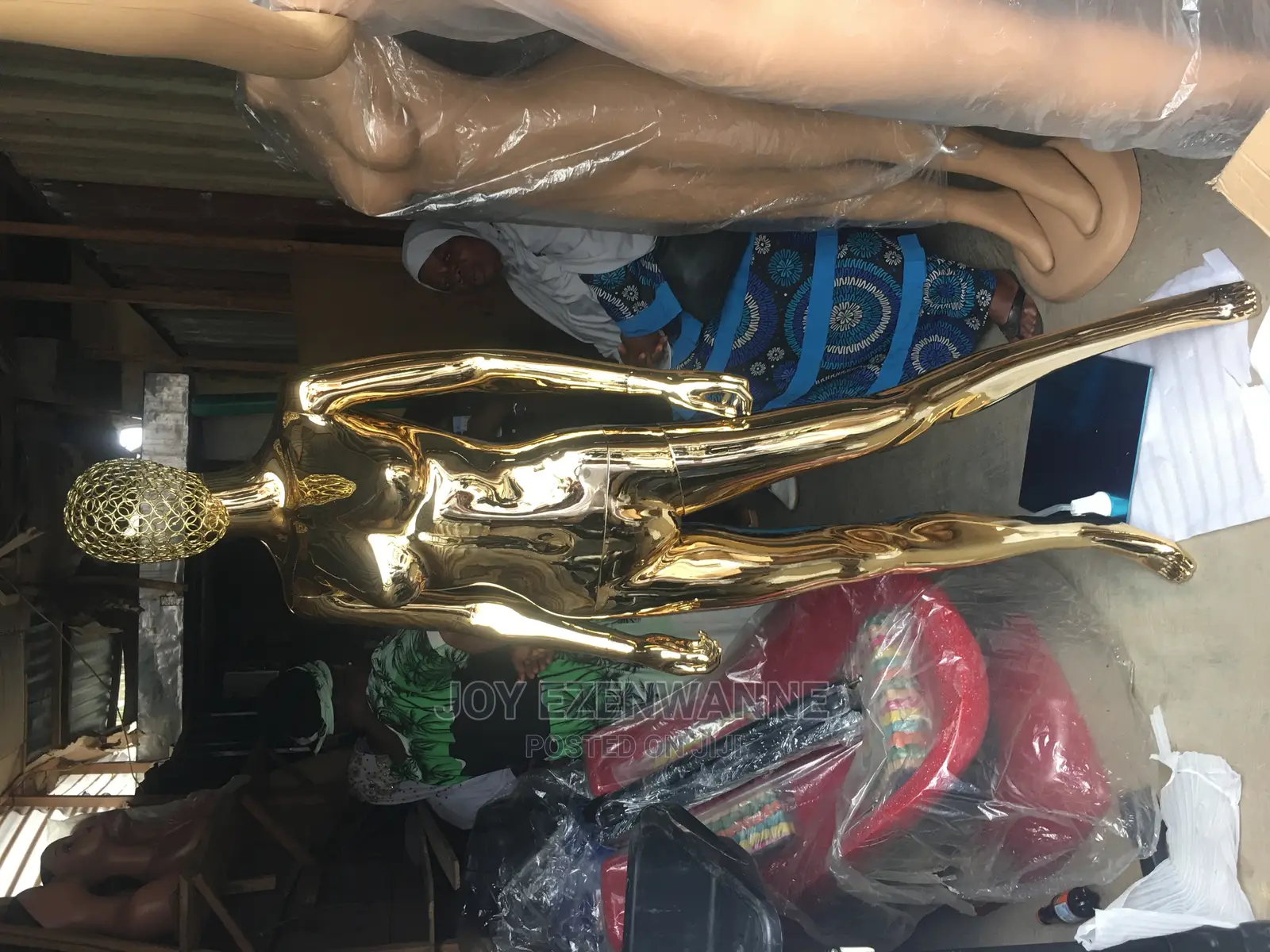 Gold Mannequin