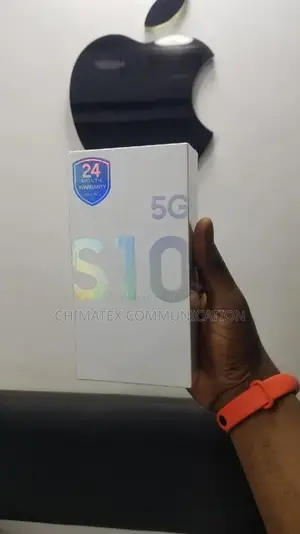 New Samsung Galaxy S10 5G 256 GB Black