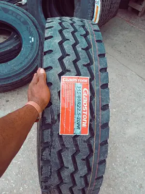 315/80r22.5 Gladstone Tires