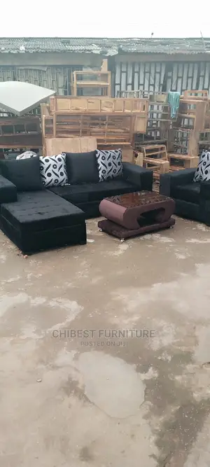 Cushion Chair With Center Table
