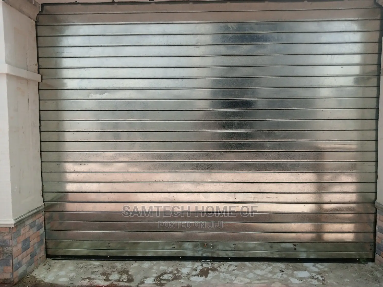 Automatic/Manual Roller Shutter