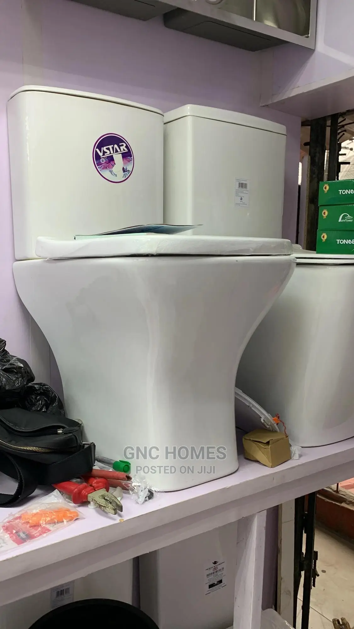Quality Top Flush Designed Ceramic Water Closet.