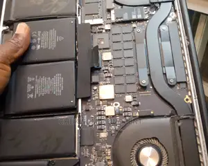 Uk Used Apple Motherboard Come Core I7 16gb Ram. Works Fine