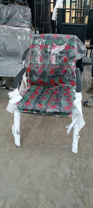 Quality And Standard Visitors Chair