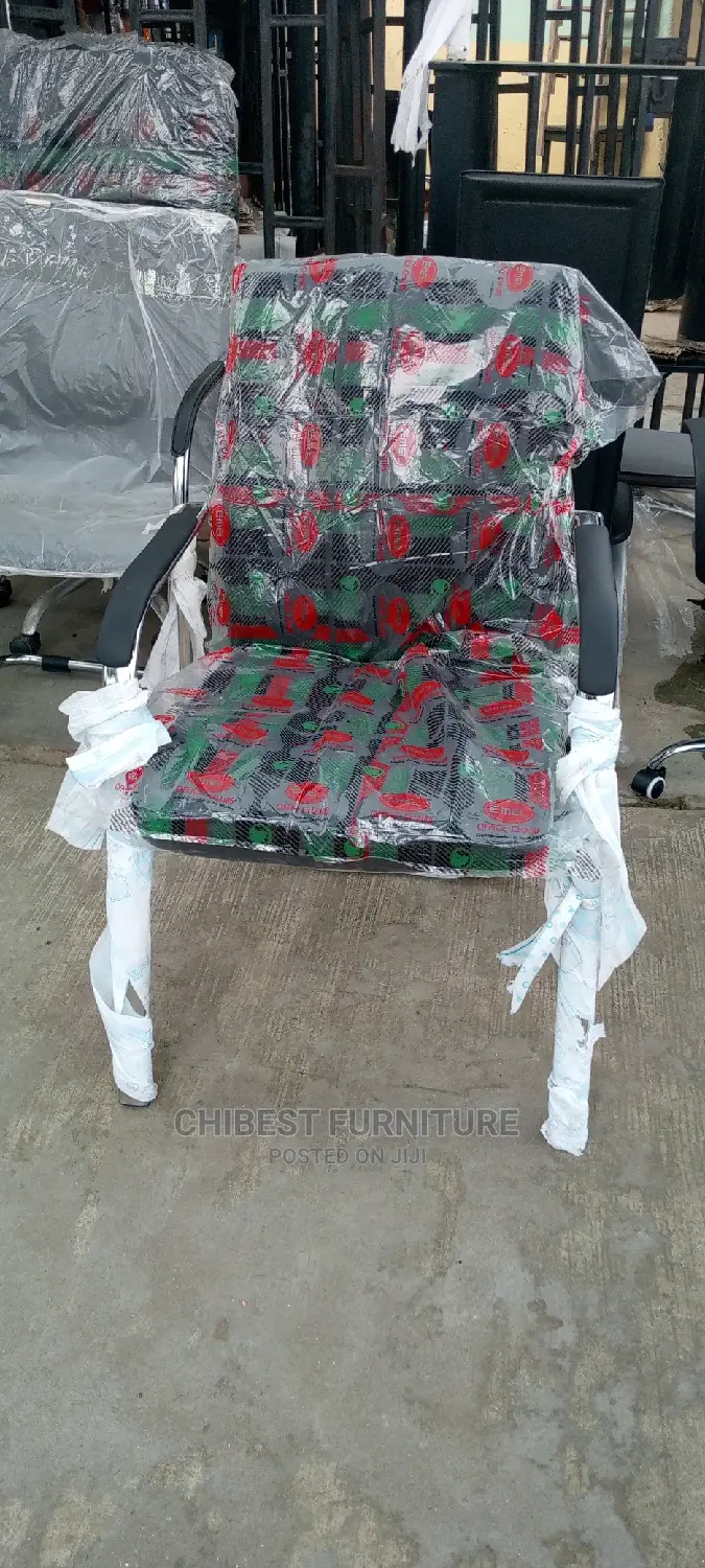 Quality And Standard Visitors Chair