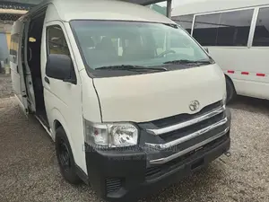 Toyota HiAce 2015 White