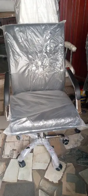 Quality and Standard Office Chairs