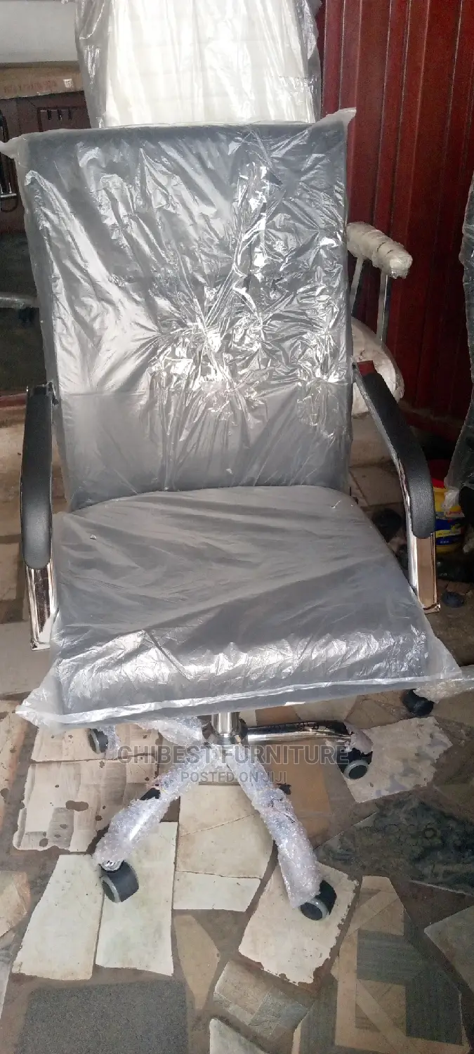 Quality and Standard Office Chairs