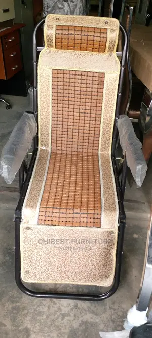 Quality and Standard Chair for Relaxing