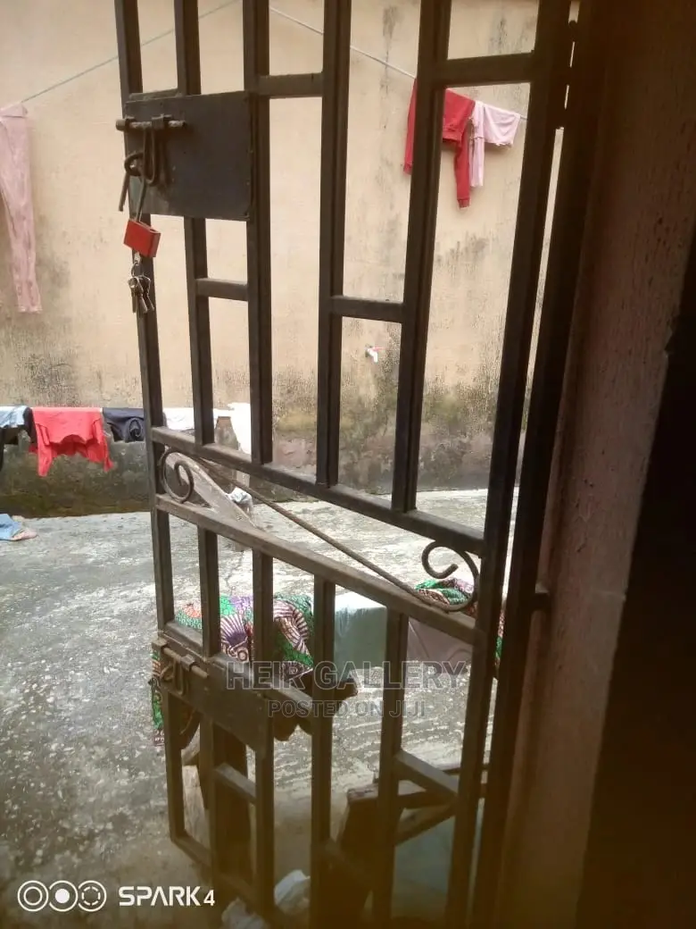 1bdrm Room & Parlour in Alaworo, Badagry for rent