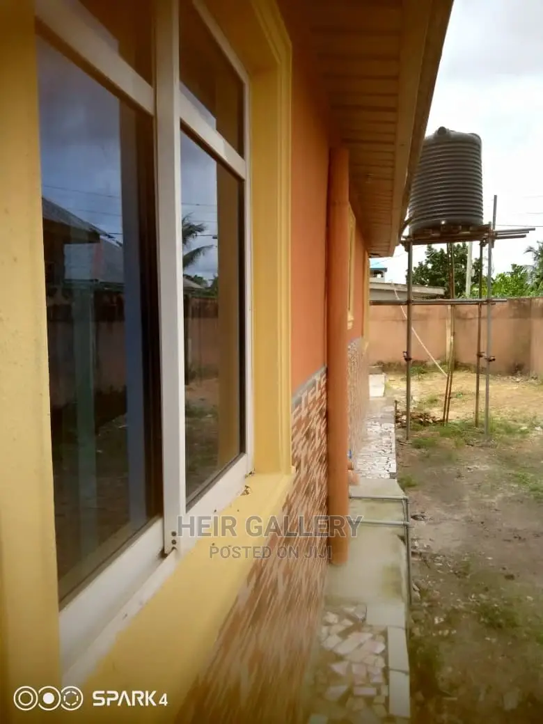 1bdrm Room & Parlour in Alaworo, Badagry for rent