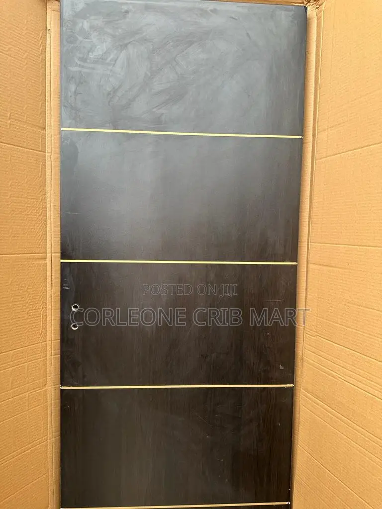 Turkey Flush Door