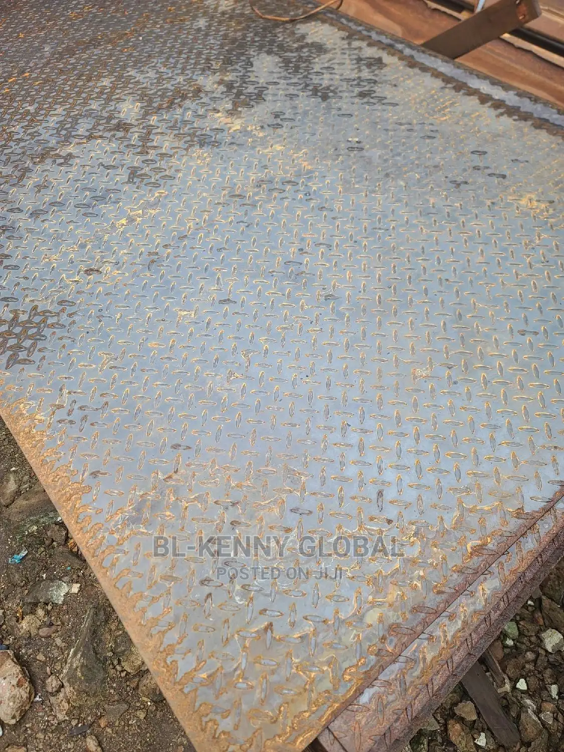 4 X 8 X 3mm Checkered Plate