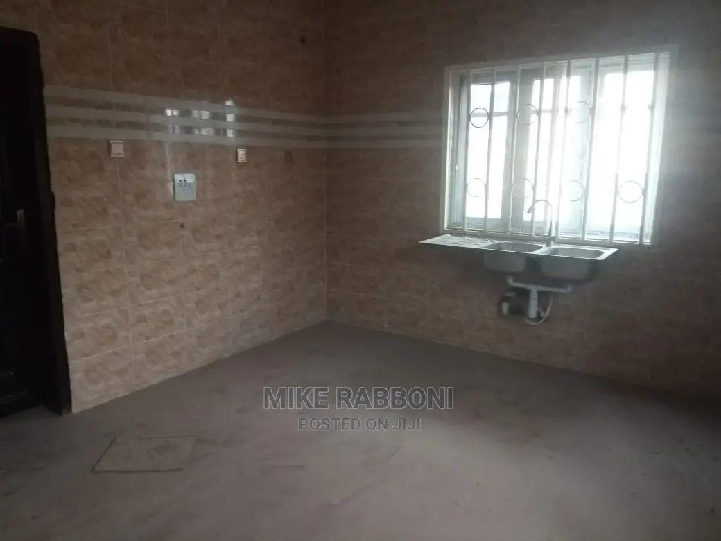 4bdrm Duplex in New G.R.A, Enugu for rent