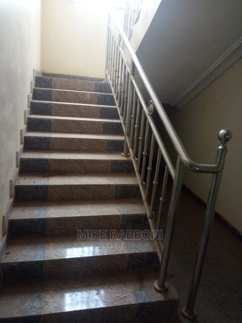 4bdrm Duplex in New G.R.A, Enugu for rent
