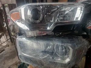 Toyota Tacoma Headlight 2015