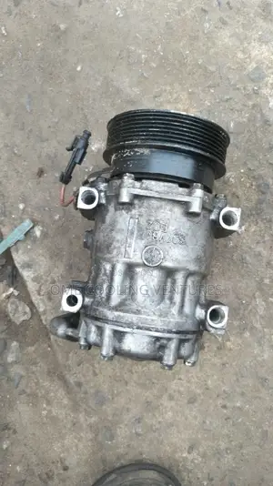 Tokunbo Compressor for Toyota Sienna 2017 Manual.