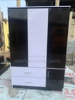 Wardrobe 4ft By 6