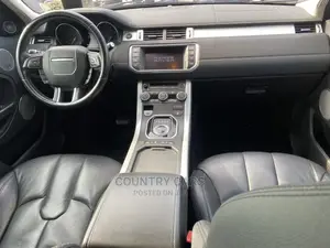 Land Rover Range Rover Evoque Pure AWD 5-Door 2013 White