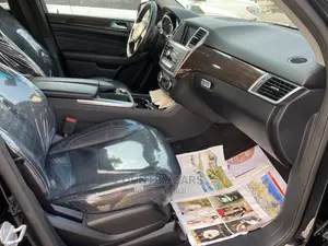 Mercedes-Benz M Class 2015 Black