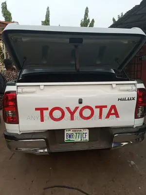 Toyota Hilux Both Cover Carr Boy