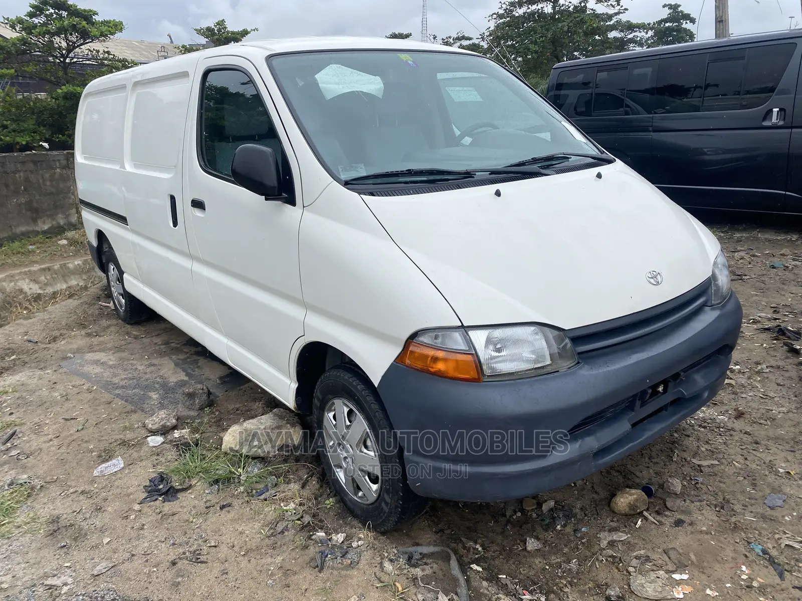 Toyota HiAce 2008 White