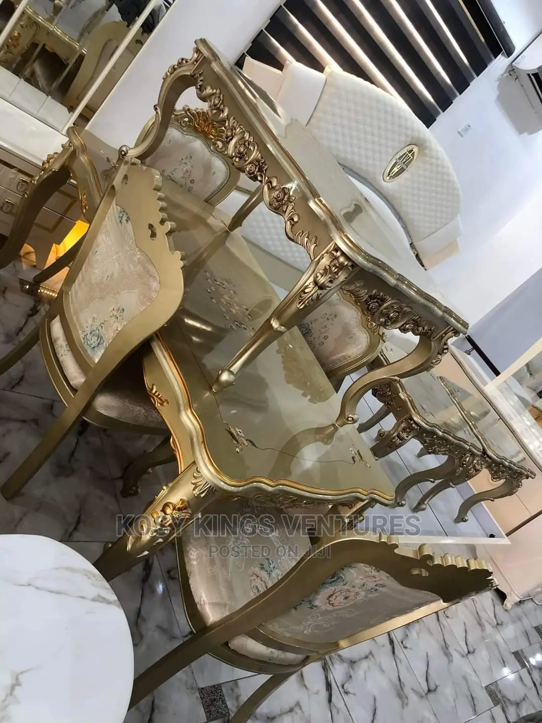 Executive Royal Dinning Table With Six Chairs