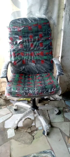 Quality And Standard Office Chairs